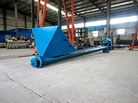 螺旋輸送機(jī)的輸送結(jié)構(gòu)為：螺旋機(jī)殼，螺旋軸，螺旋葉片，螺旋電機(jī)等多個(gè)部件的使用。
